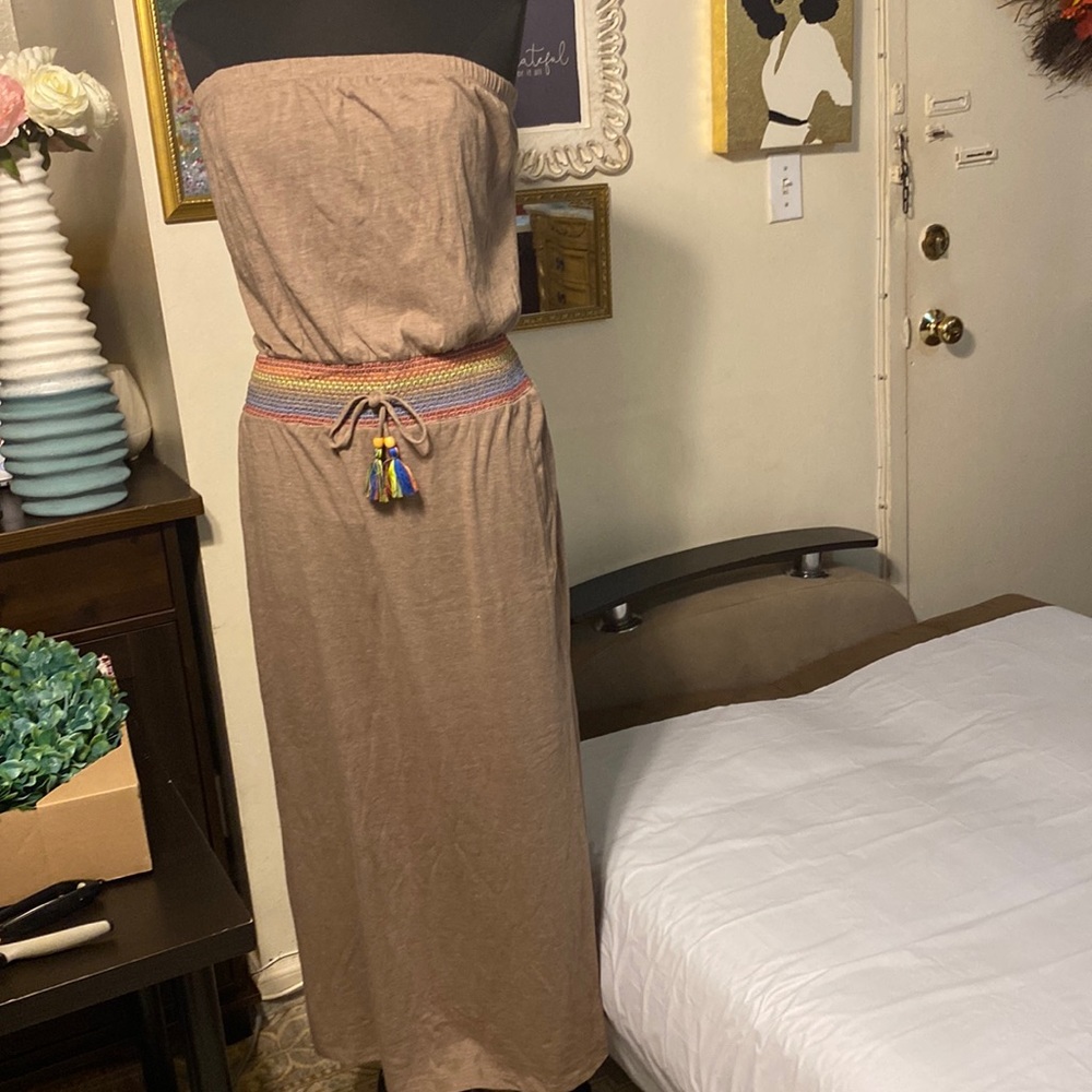 SOLUNA SUNSET MAXI SWIMSUIT COVER UP DRESS Size M. Note tags have been cutout.